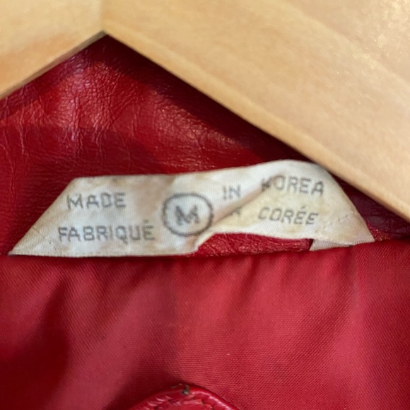 Vintage Ada women’s red leather jacket. Classic 1980s excellent condition. - Picture 4 of 15